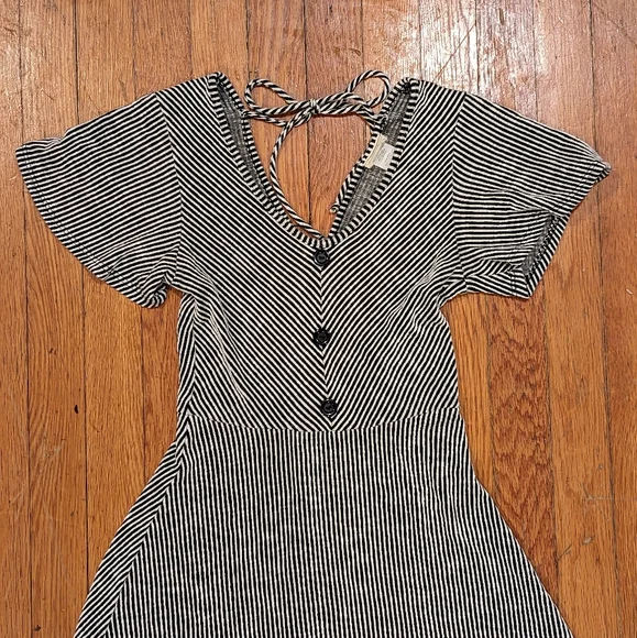 Black and White Striped Dress Size Small - Picture 4 of 5